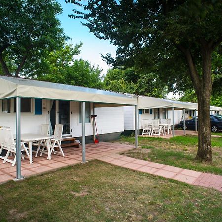 Villa Al Mare Camping - 4 Stelle Каваллино Экстерьер фото