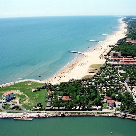 Villa Al Mare Camping - 4 Stelle Каваллино Экстерьер фото