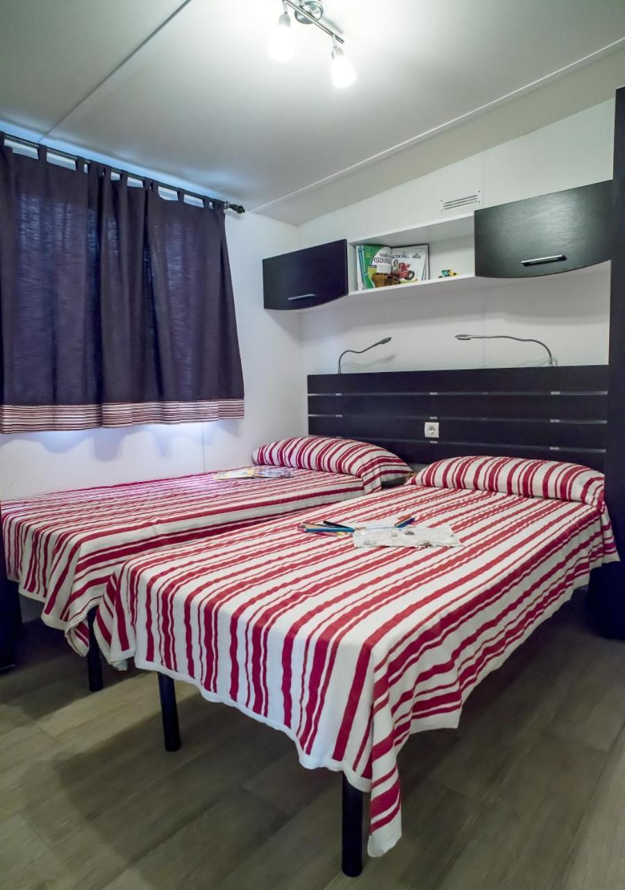 Villa Al Mare Camping - 4 Stelle Каваллино Экстерьер фото