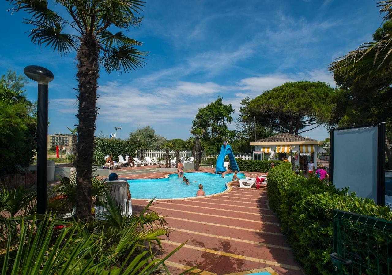 Villa Al Mare Camping - 4 Stelle Каваллино Экстерьер фото